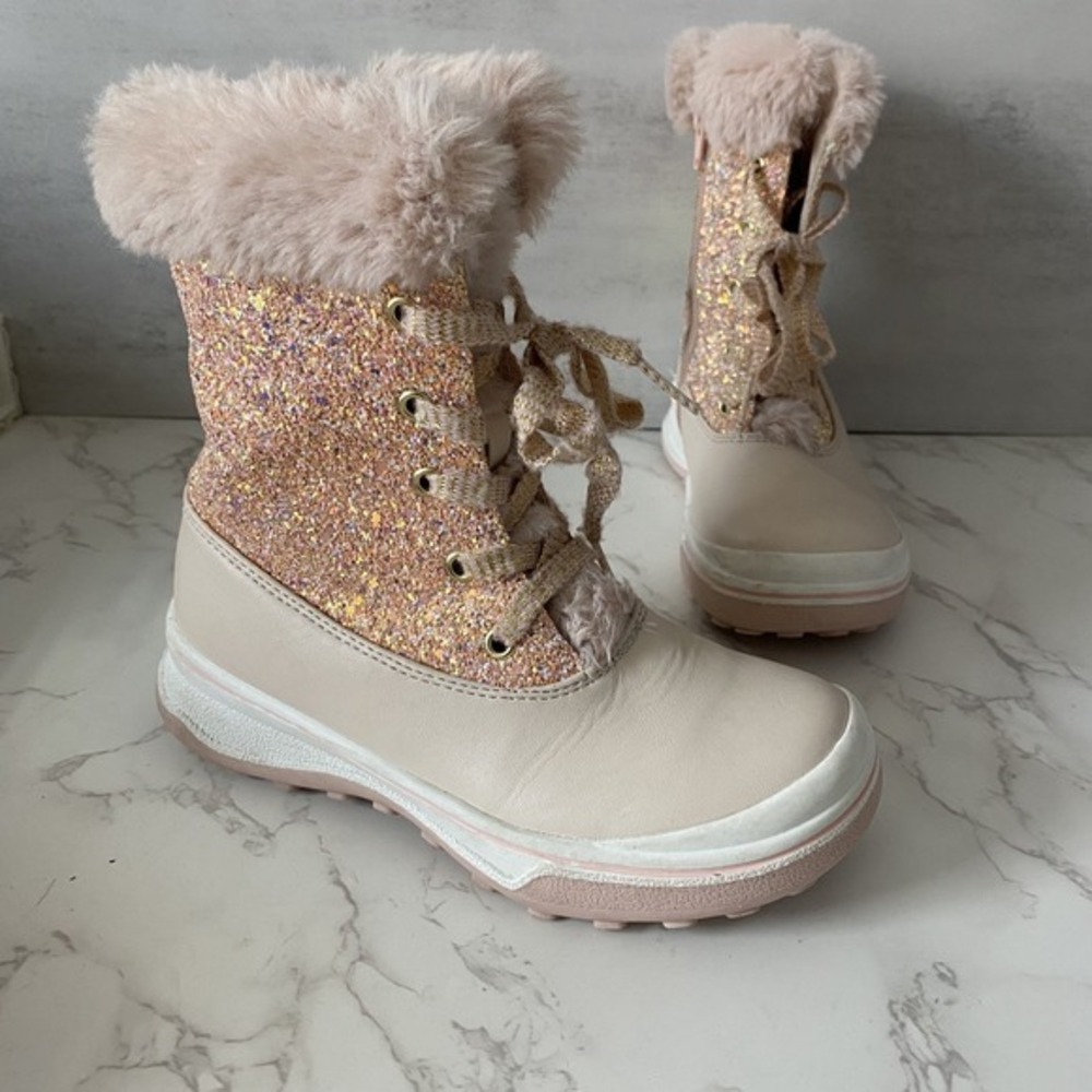 Olive & Edie Boots Big‎ Kid Sz 1M Pink Glittery Girly Faux Fur Waterproof Winter